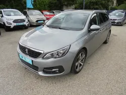Utilisé 2018 Peugeot 308 Style Break | 11 900 € (Prix assez cher)