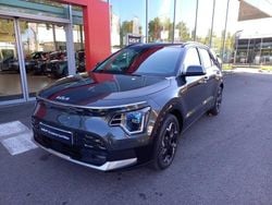 Gris cosmique métallisé Occasion 2023 Kia e-Niro Premium SUV | 31 799 € (Prix assez cher)