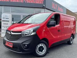 Rouge Utilisé 2014 Opel Vivaro Van | 6 999 € (Prix assez cher)
