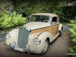 Beige Utilisé 1954 Mercedes 220 Cabriolet | 158 950 €