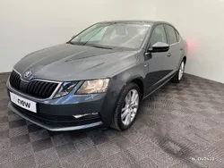 Gris Utilisé 2018 Skoda Octavia Clever Berline | 12 990 € (Bon prix)
