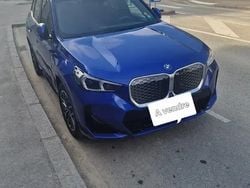 Bleu Utilisé 2024 BMW iX1 Sport Line SUV | 36 900 € (Super prix)