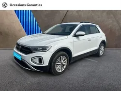 Utilisé 2023 VW T-Roc Life SUV | 23 490 € (Prix juste)