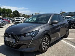 Gris Utilisé 2021 Peugeot 208 Allure Citadine | 13 990 € (Prix juste)