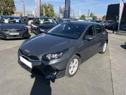Blanc Utilisé 2024 Kia Ceed Active Berline | 22 999 € (Prix assez cher)