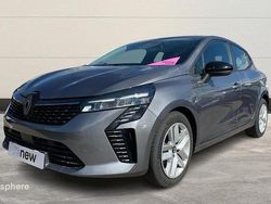 Utilisé 2024 Renault Clio V Evolution Berline | 16 799 € (Prix juste)