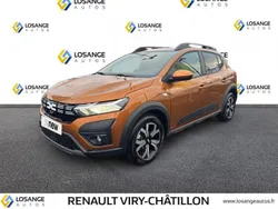 Orange Utilisé 2024 Dacia Sandero Expression Citadine | 16 890 € (Prix juste)