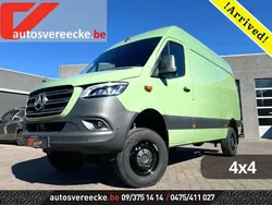Vert Utilisé 2023 Mercedes Sprinter Van | 65 340 €