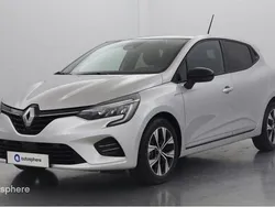 Blanc Utilisé 2023 Renault Clio V Evolution Berline | 16 299 € (Prix juste)