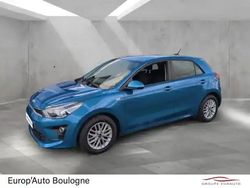 Bleu azur métallisé Occasion 2021 Kia Rio Active Berline | 12 990 € (Prix juste)