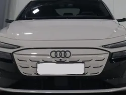 Beige Utilisé 2025 Audi A6 e-tron Sport Break | 89 600 €