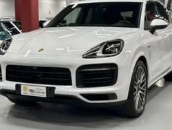 Utilisé 2021 Porsche Cayenne Platinum Edition SUV | 74 500 € (Prix juste)