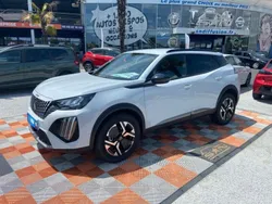 Blanc Nouvelle 2025 Peugeot 2008 Allure SUV | 27 650 € (Prix juste)