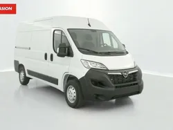 Blanc Utilisé 2023 Opel Movano Essentia Van | 34 680 €