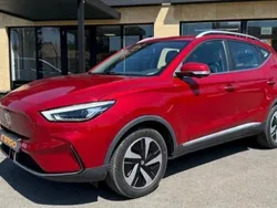 Rouge Utilisé 2021 MG ZS Luxury Berline | 18 990 € (Prix juste)