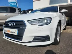 Blanc Utilisé 2017 Audi A3 Business Coupé | 13 990 € (Prix juste)