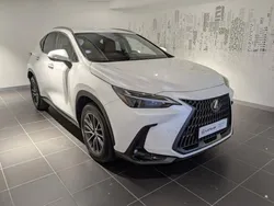 Blanc Utilisé 2023 Lexus NX450h+ SUV | 54 900 € (Prix assez cher)
