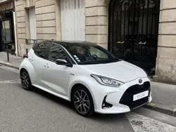 Utilisé 2020 Toyota Yaris Hybrid Citadine | 19 290 € (Prix juste)