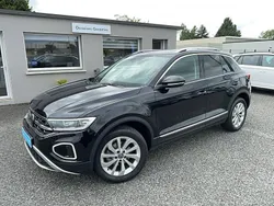 Utilisé 2024 VW T-Roc Style SUV | 31 890 € (Prix cher)