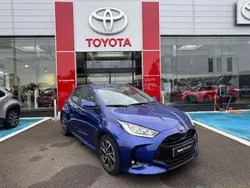 Utilisé 2022 Toyota Yaris Hybrid Design Berline | 19 490 € (Prix juste)