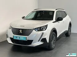 Blanc Utilisé 2022 Peugeot e-2008 Style SUV | 17 690 € (Prix juste)