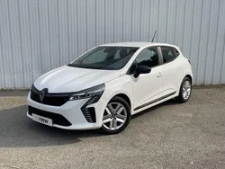 Blanc Utilisé 2024 Renault Clio V Evolution Citadine | 15 499 € (Prix juste)