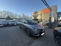 Utilisé 2018 Renault Scénic IV Intens Monospace | 11 990 € (Prix juste)