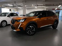 Orange Utilisé 2021 Peugeot 2008 S SUV | 17 990 € (Prix assez cher)
