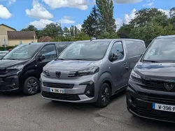 Gris Nouvelle 2025 Peugeot Expert Van | 37 950 € (Prix juste)