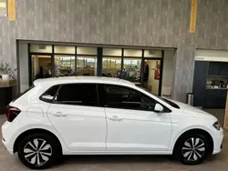 Blanc Utilisé 2024 VW Polo Move Berline | 21 333 € (Prix juste)