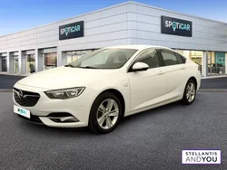 Blanc Utilisé 2018 Opel Insignia Innovation Berline | 17 490 € (Prix assez cher)