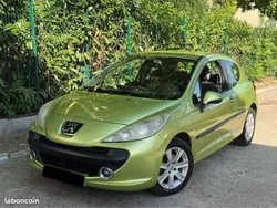 Vert Utilisé 2006 Peugeot 207 Berline | 1 700 € (Prix juste)