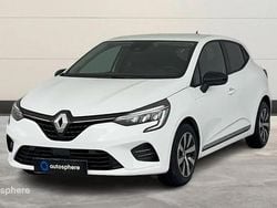 Blanc Utilisé 2023 Renault Clio V Evolution Berline | 14 799 € (Prix juste)