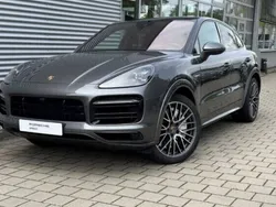 Utilisé 2020 Porsche Cayenne SUV | 78 990 € (Bon prix)