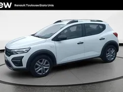 Blanc Utilisé 2022 Dacia Sandero Essentiel Citadine | 13 990 € (Prix juste)