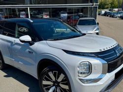 Utilisé 2025 Mitsubishi Outlander P-HEV Instyle | 61 990 €