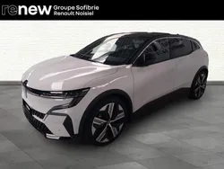Utilisé 2024 Renault Mégane Iconic Berline | 31 390 € (Prix assez cher)