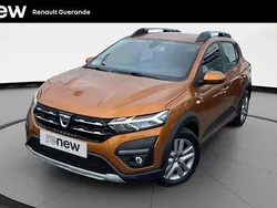 Orange Utilisé 2021 Dacia Sandero Comfort Citadine | 11 990 € (Prix juste)