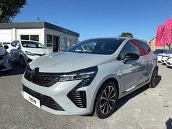 Gris Utilisé 2025 Renault Clio V Techno Berline | 19 790 € (Prix cher)