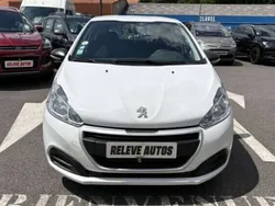 Blanc Utilisé 2016 Peugeot 208 Access Citadine | 3 990 €