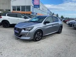 Gris Utilisé 2023 Peugeot 208 Allure Citadine | 16 480 € (Prix juste)