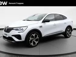 Blanc Utilisé 2024 Renault Arkana SUV | 26 590 € (Prix juste)