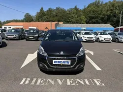 Noir Utilisé 2017 Peugeot 208 Style Citadine | 6 990 € (Bon prix)