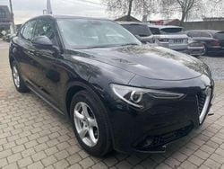 Noir Utilisé 2019 Alfa Romeo Stelvio Super SUV | 19 300 € (Prix assez cher)