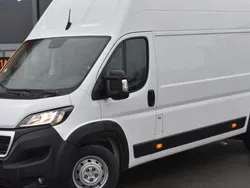 Blanc Utilisé 2022 Peugeot Boxer S Van | 20 850 € (Prix juste)