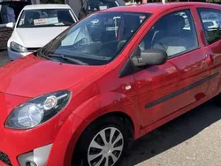Utilisé 2011 Renault Twingo Authentique Citadine | 5 490 € (Prix assez cher)