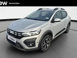 Gris Utilisé 2024 Dacia Sandero Expression Citadine | 16 190 € (Prix juste)