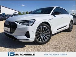 Utilisé 2020 Audi e-tron Sport SUV | 32 799 € (Prix juste)