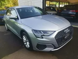 Gris Utilisé 2022 Audi A3 Sportback Berline | 26 133 € (Super prix)