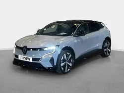 Gris Utilisé 2023 Renault Mégane Techno Berline | 27 990 € (Prix juste)